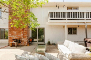 30 PCT OFF!! Limited Time! Malibu Ocean View Villa with Hot Tub, Mins to Beach & Hiking Trails, Coastal Lifestyle